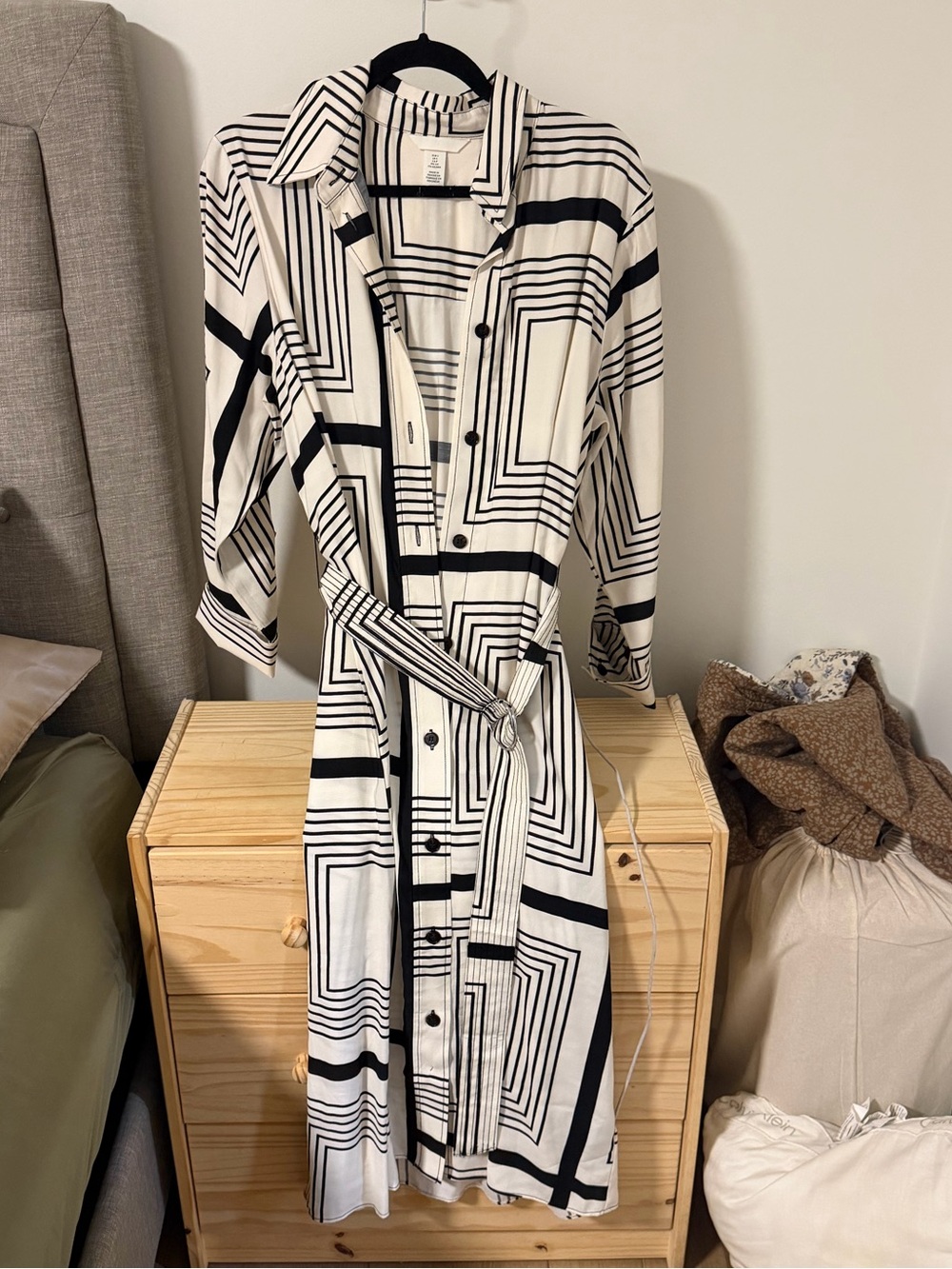 Black & White Geometric Button-Front Shirt Dress